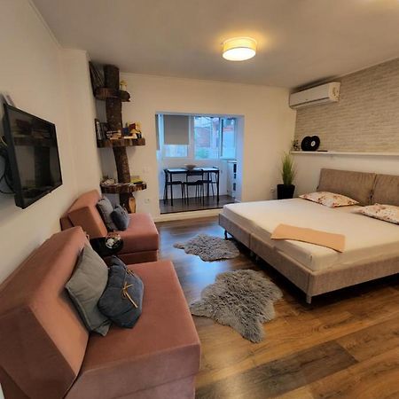 Traveler'S Place At Tirana City Centre Экстерьер фото